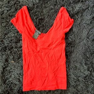 Stretchy bebe top in extra small